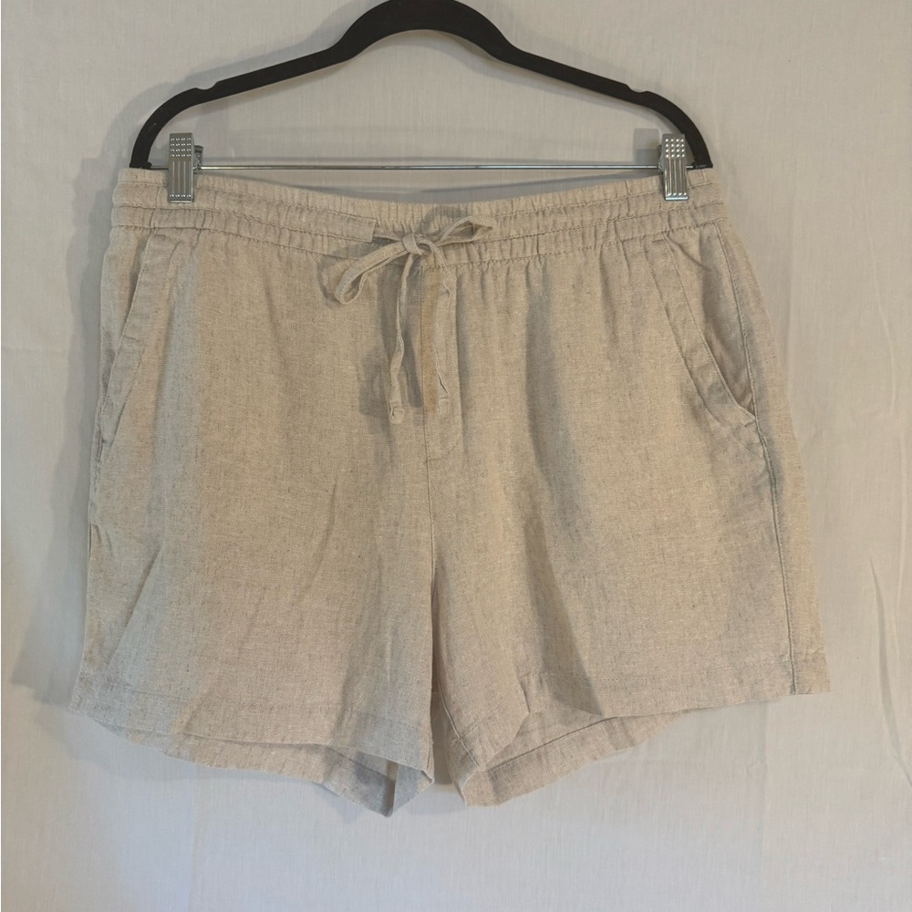 Old Navy Women's Drawstring Linen-Blend Shorts — Cream